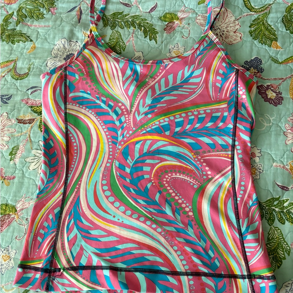Lilly Pulitzer Athletic Top. Lrg